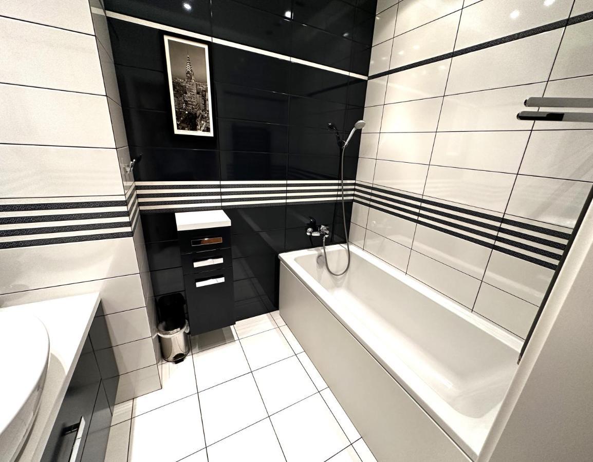 Apartament Wlodarzewska Warszawa Zewnętrze zdjęcie
