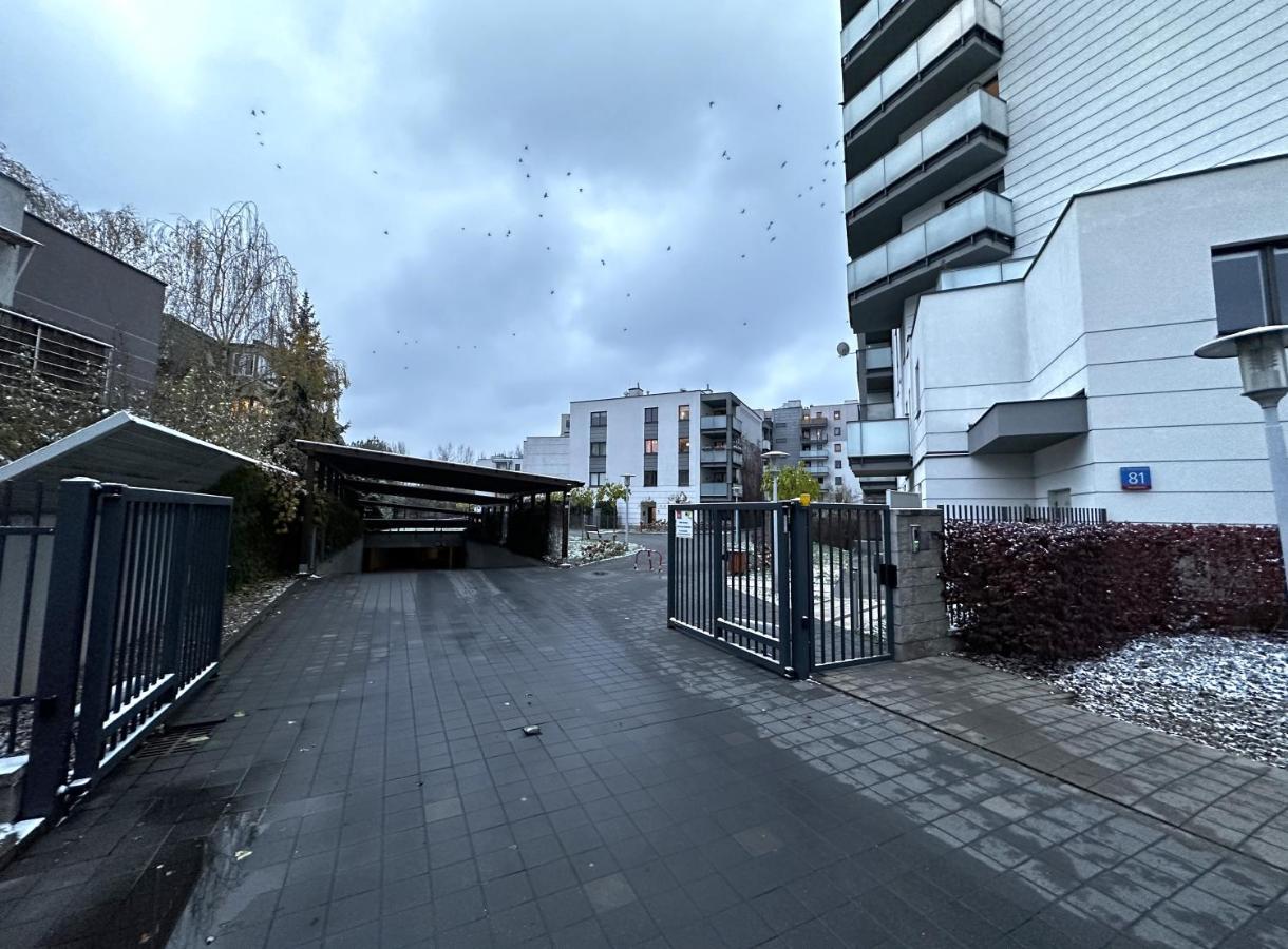 Apartament Wlodarzewska Warszawa Zewnętrze zdjęcie