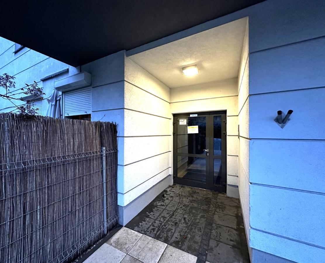 Apartament Wlodarzewska Warszawa Zewnętrze zdjęcie